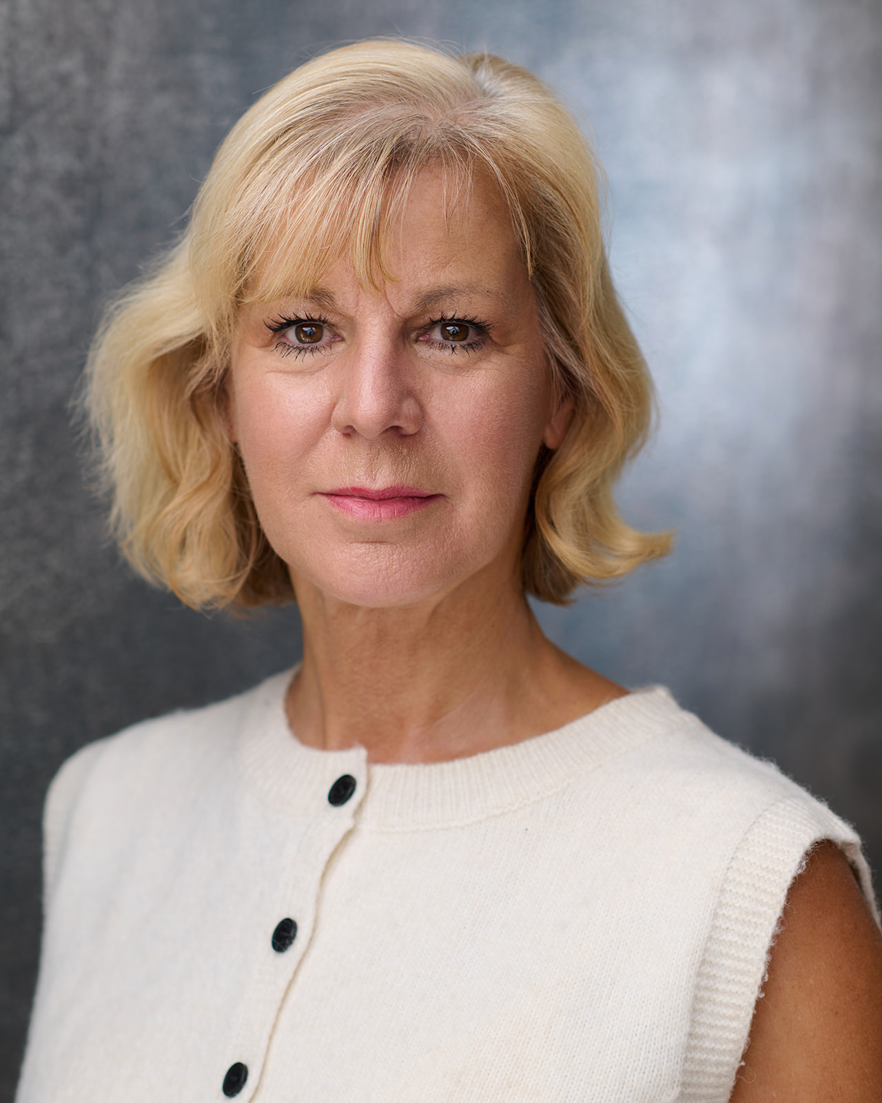 Kerri Hedley-Cheney portrait 4